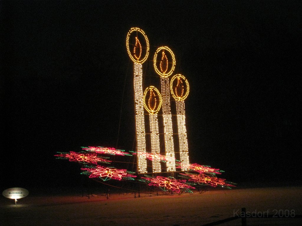 Christmas Lights Hines Drive 2008 086.jpg - The 2008 Wayne County Hines Drive Christmas Light Display. 4.5 miles of Christmas Light Displays and lots of animation!